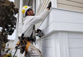 Best Insulated Siding Installation  in Huntington, VA